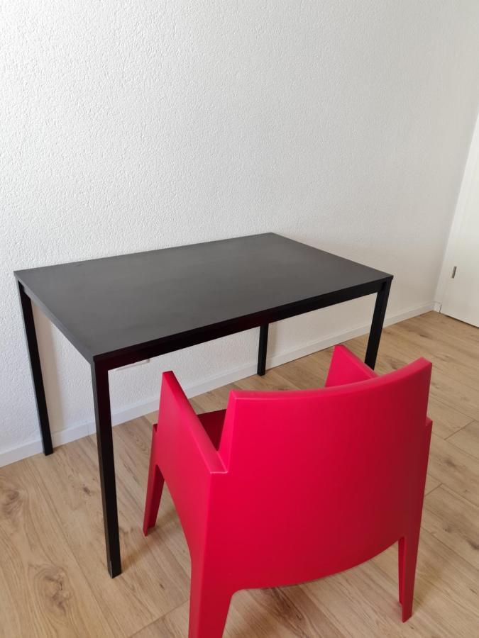 Haupt 3 Hostel Eningen unter Achalm Екстериор снимка