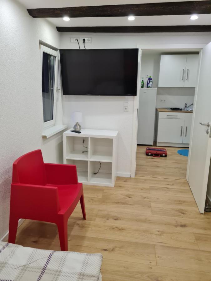 Haupt 3 Hostel Eningen unter Achalm Екстериор снимка
