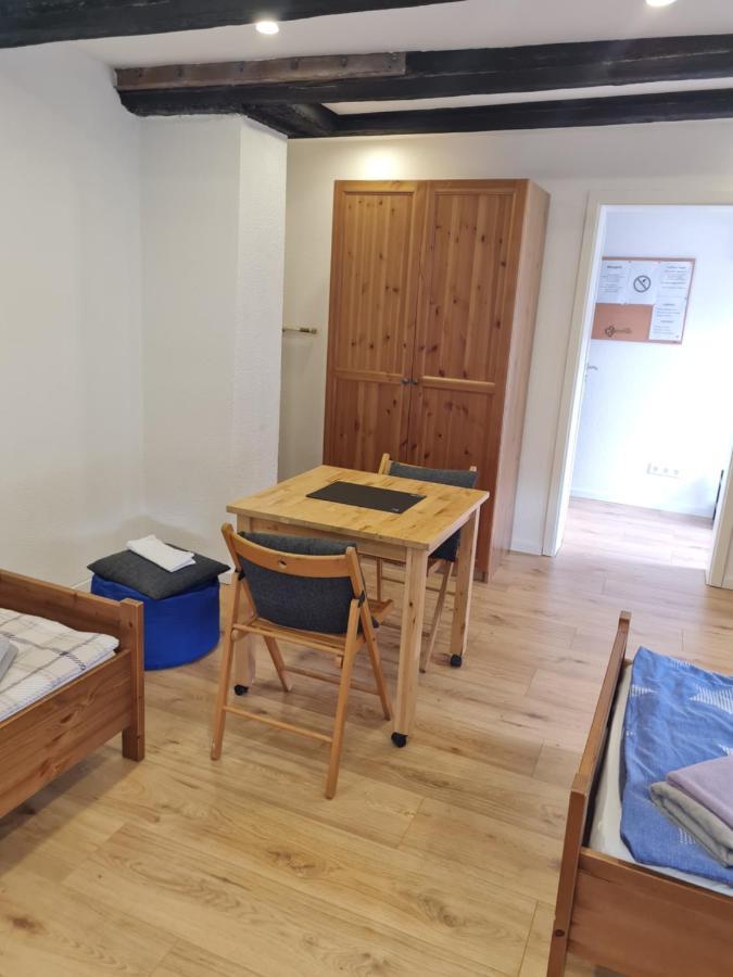 Haupt 3 Hostel Eningen unter Achalm Екстериор снимка